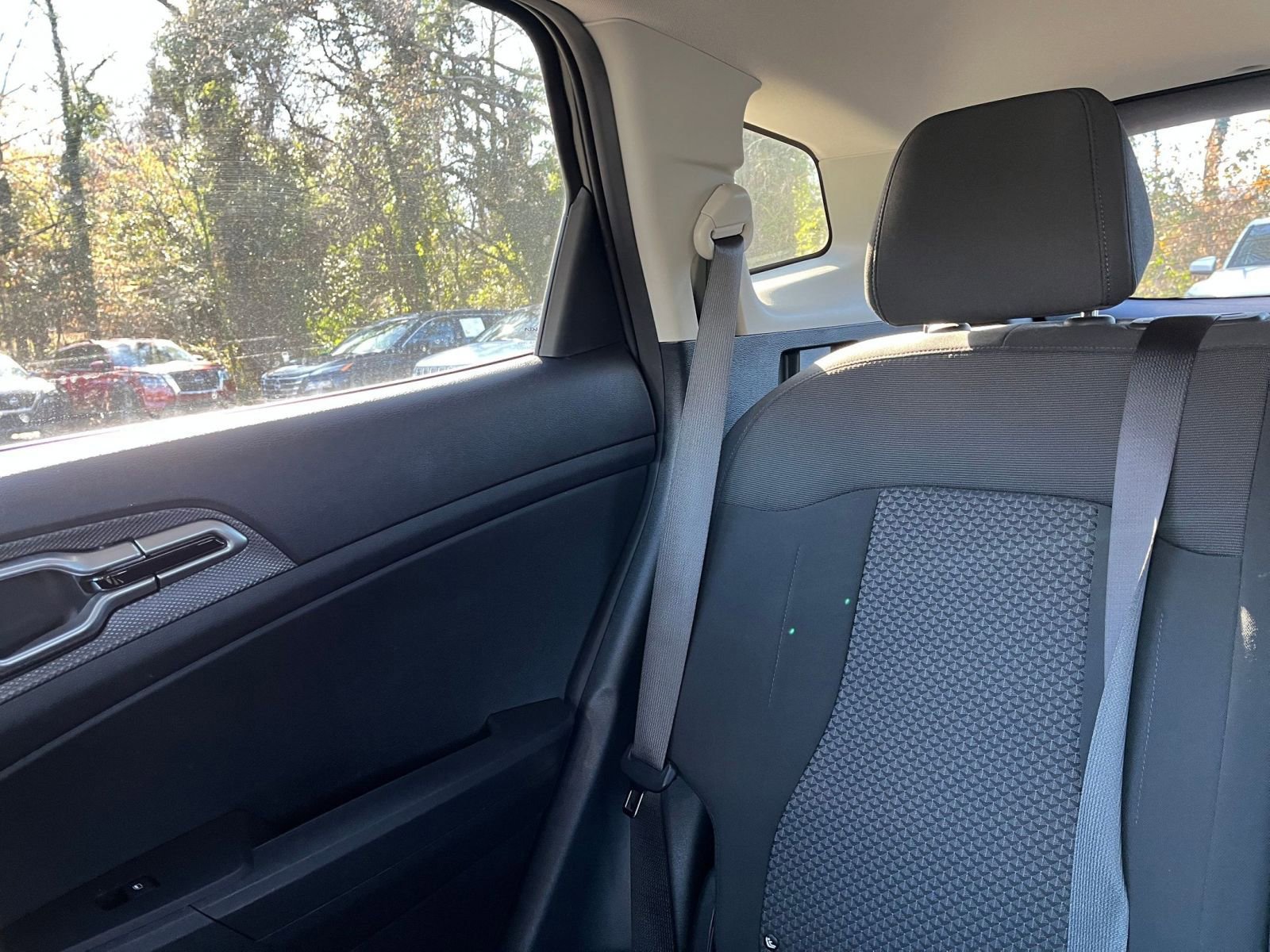 Used 2025 Kia Sportage LX image 38