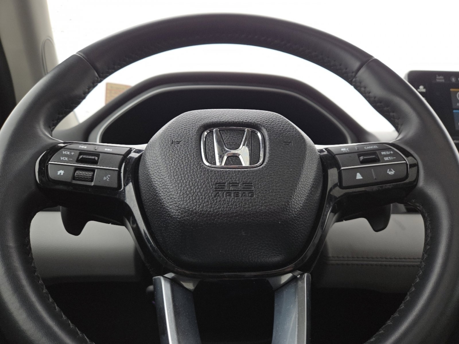 Used 2023 Honda Pilot Touring image 29