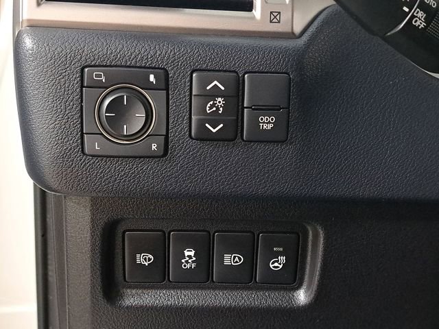 Used 2023 Lexus GX 460 Premium w/ Premium Package image 25