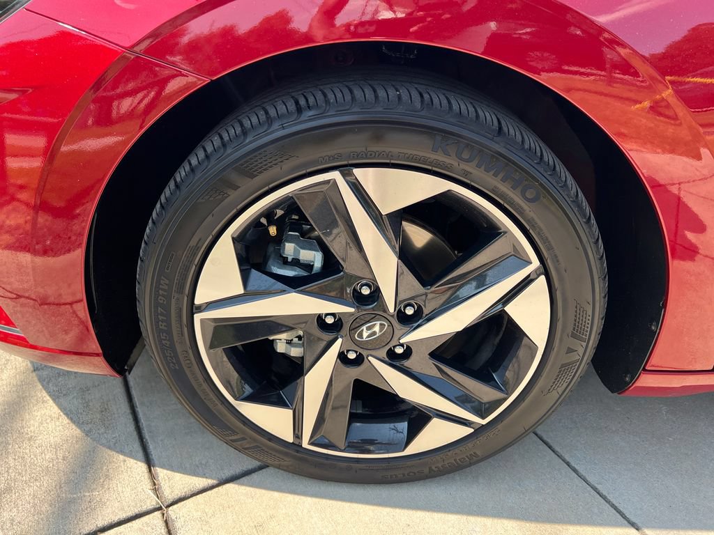 Certified 2023 Hyundai Elantra SEL w/ Convenience Package FWD image 23