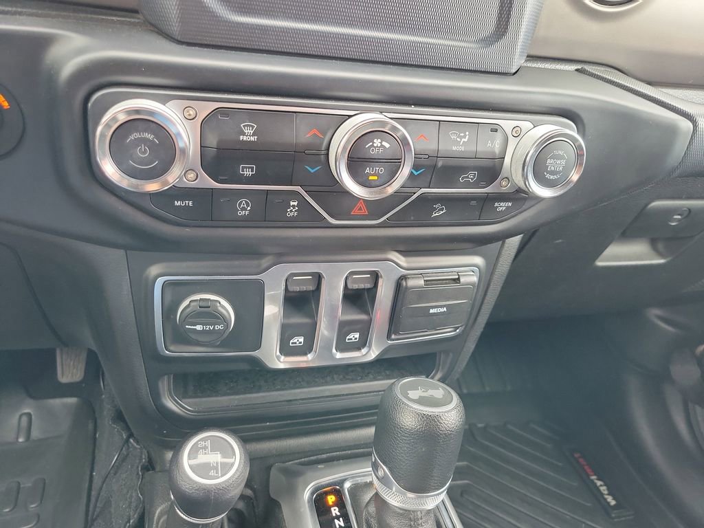 Used 2020 Jeep Wrangler Sport AWD/4WD image 10
