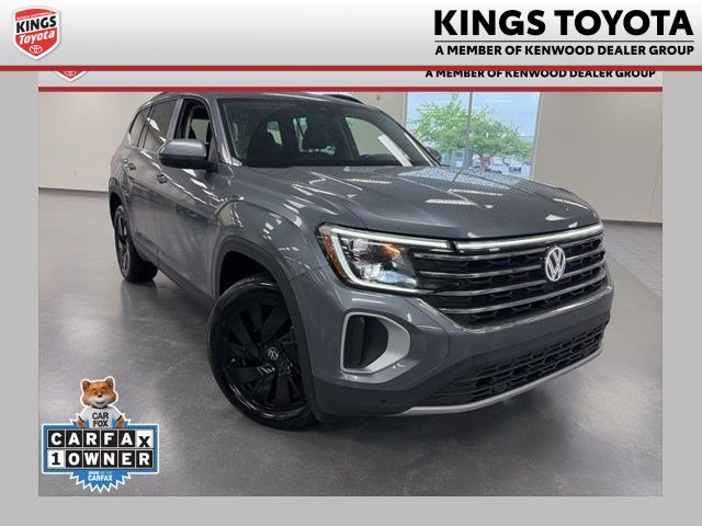 Used 2024 Volkswagen Atlas SE w/ Black Wheel Package AWD/4WD image 1