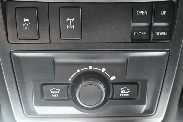 Used 2019 Toyota Tacoma TRD Off-Road AWD/4WD image 32