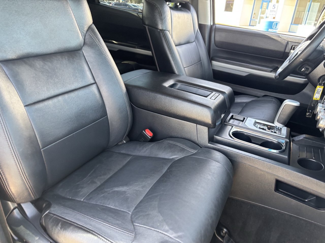 Used 2019 Toyota Tundra SR5 w/ SR5 Upgrade Package AWD/4WD image 8