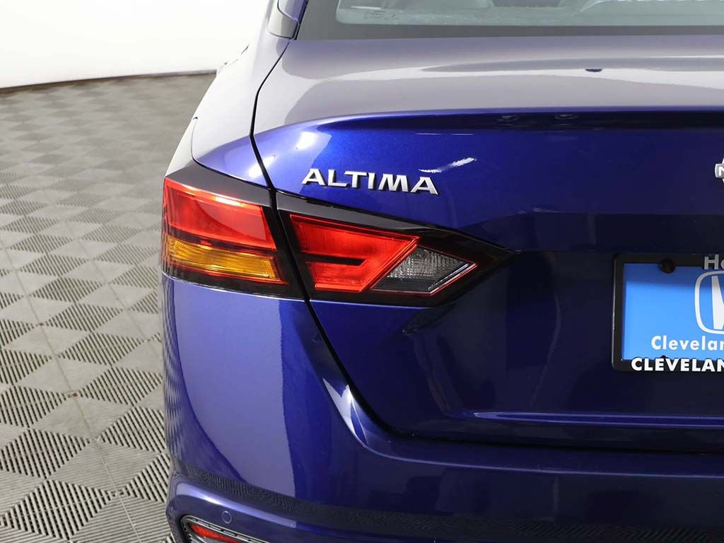 Used 2024 Nissan Altima 2.5 SR w/ SR Premium Package AWD/4WD image 15