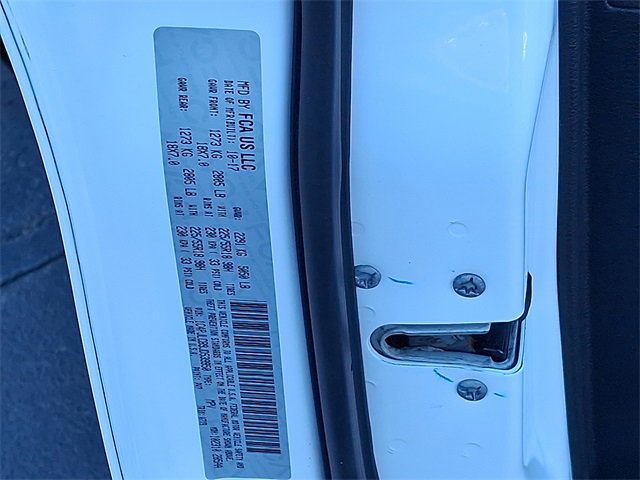 Used 2018 Jeep Cherokee Latitude w/ Altitude Package image 25