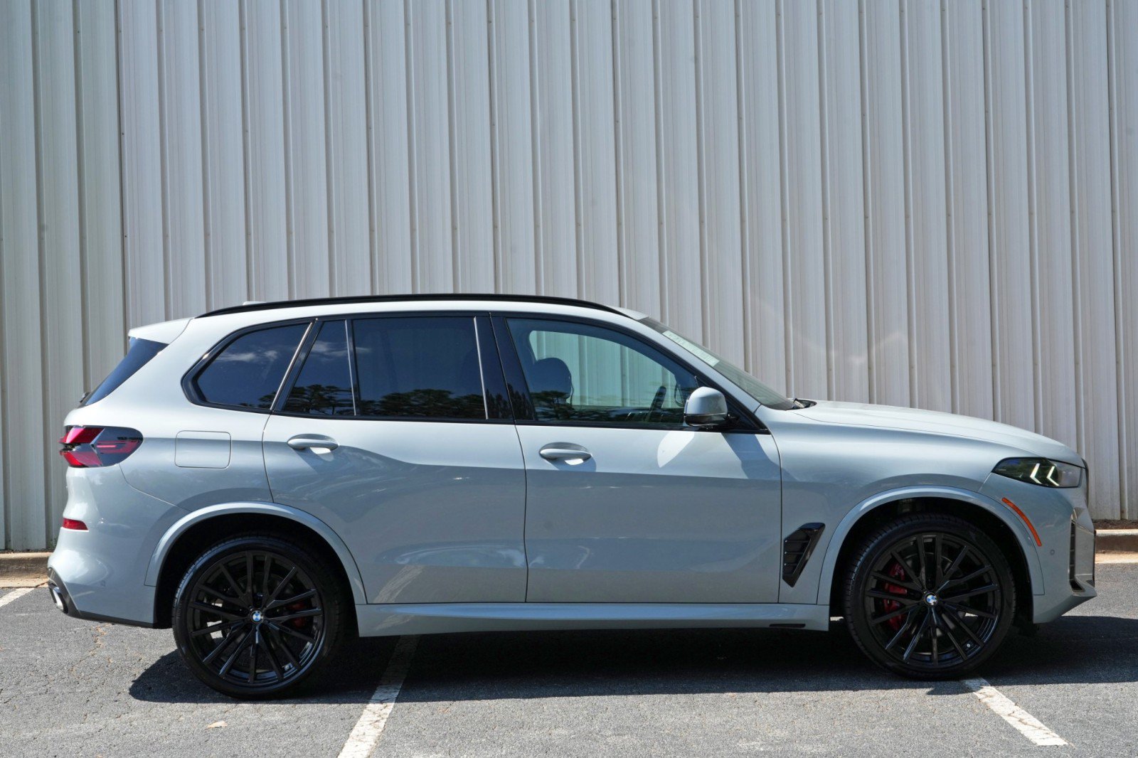 Used 2024 BMW X5 sDrive40i w/ M Sport Package RWD image 59