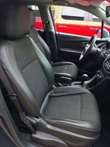 Used 2022 Chevrolet Trax LT w/ LT Convenience Package AWD/4WD image 36