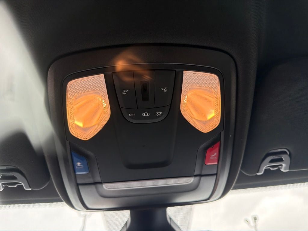 Used 2024 RAM 3500 Big Horn AWD/4WD image 23