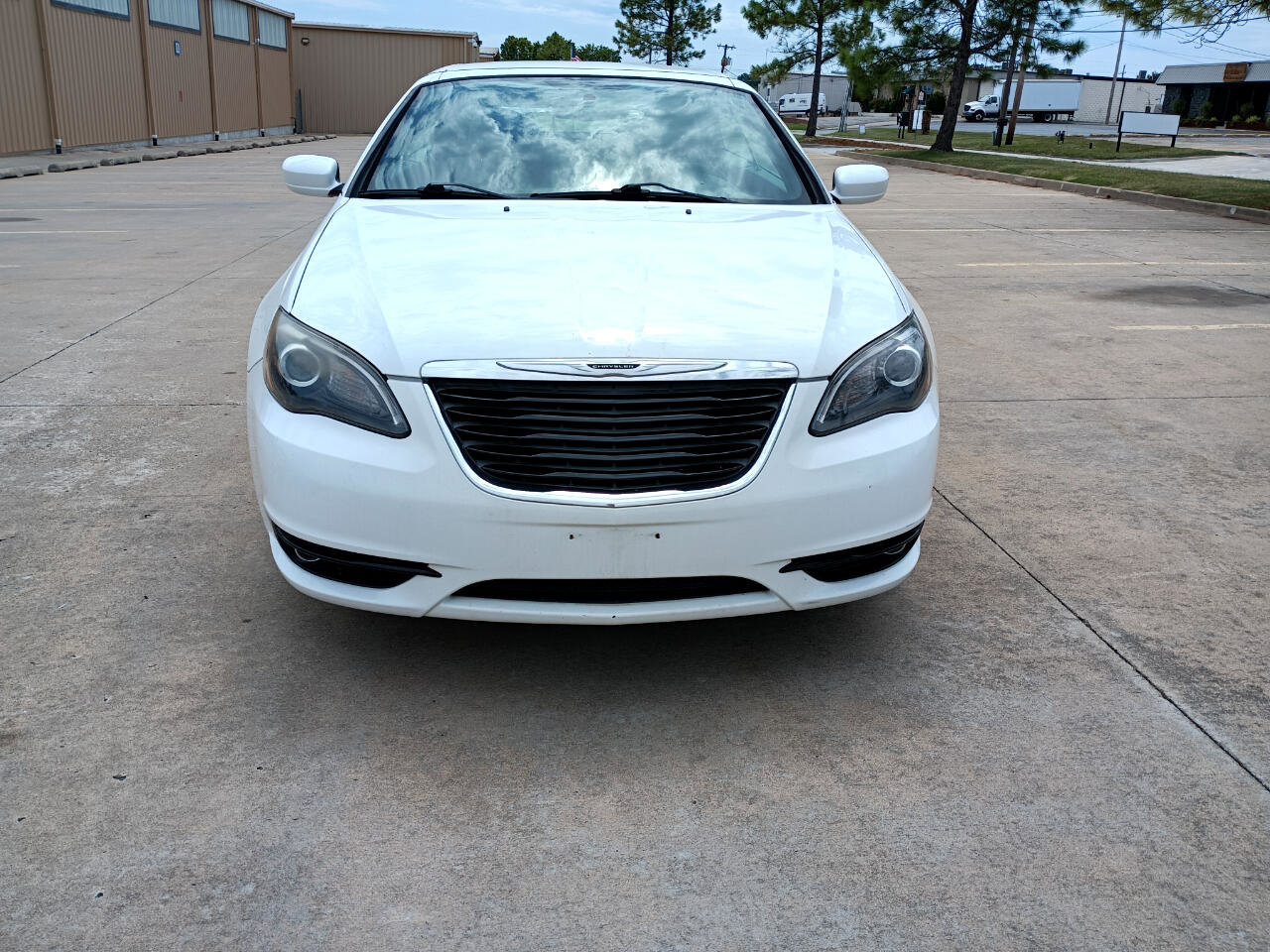 Used 2013 Chrysler 200 S image 8