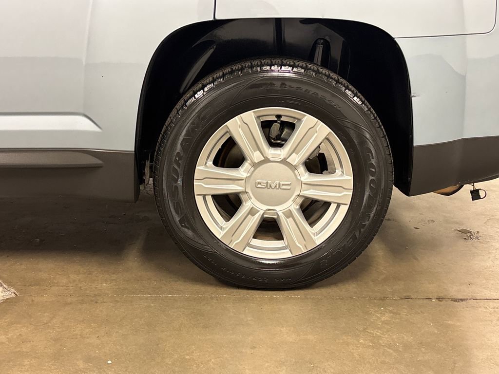 Used 2015 GMC Terrain SLE FWD image 14