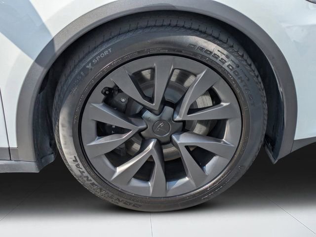 Used 2024 Tesla Model X image 9