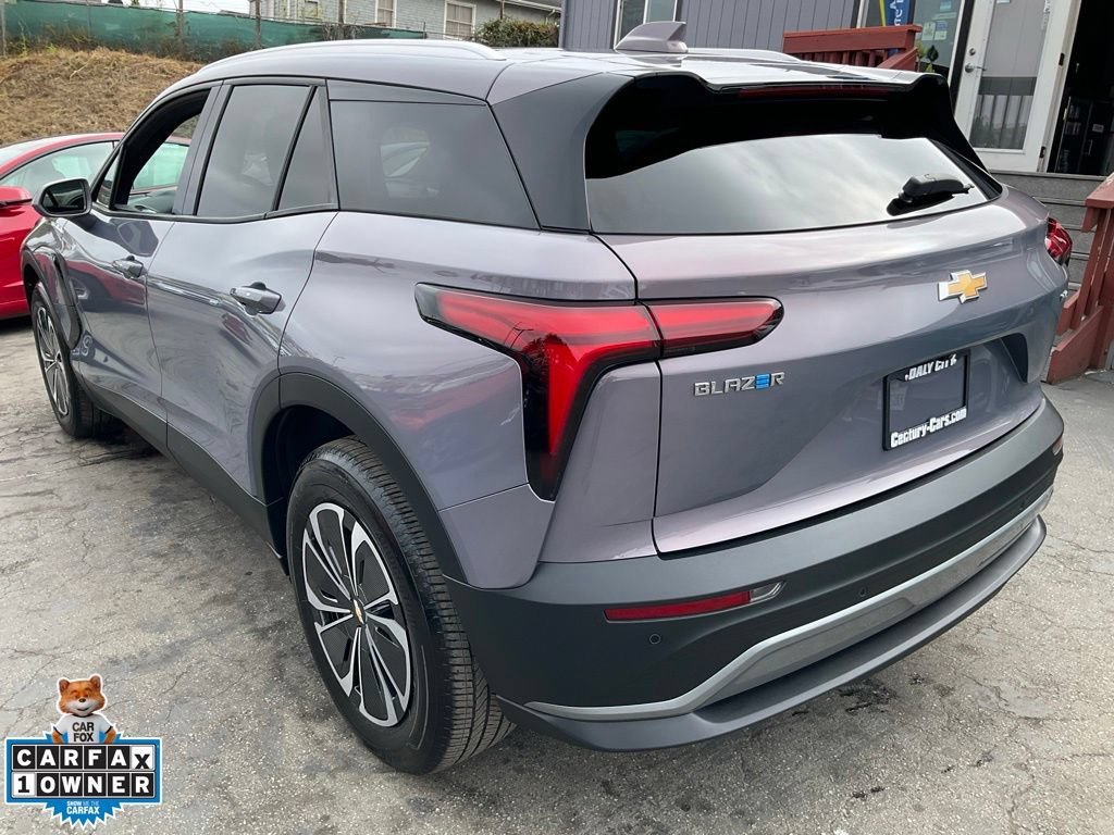 Used 2024 Chevrolet Blazer EV LT AWD/4WD image 90