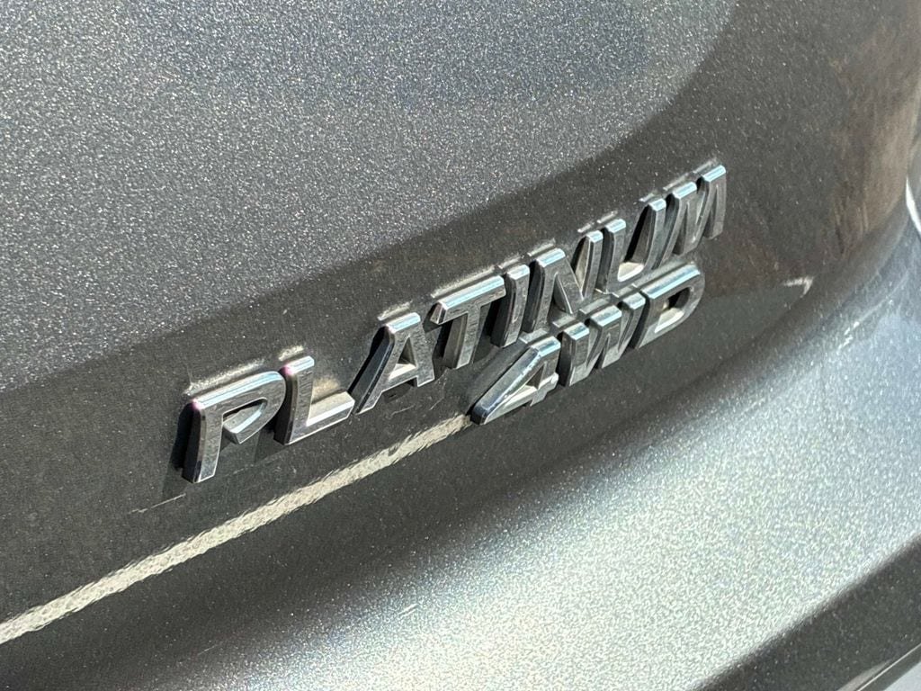 Certified 2023 Nissan Pathfinder Platinum AWD/4WD image 11