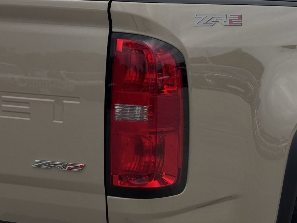 Used 2022 Chevrolet Colorado ZR2 image 10