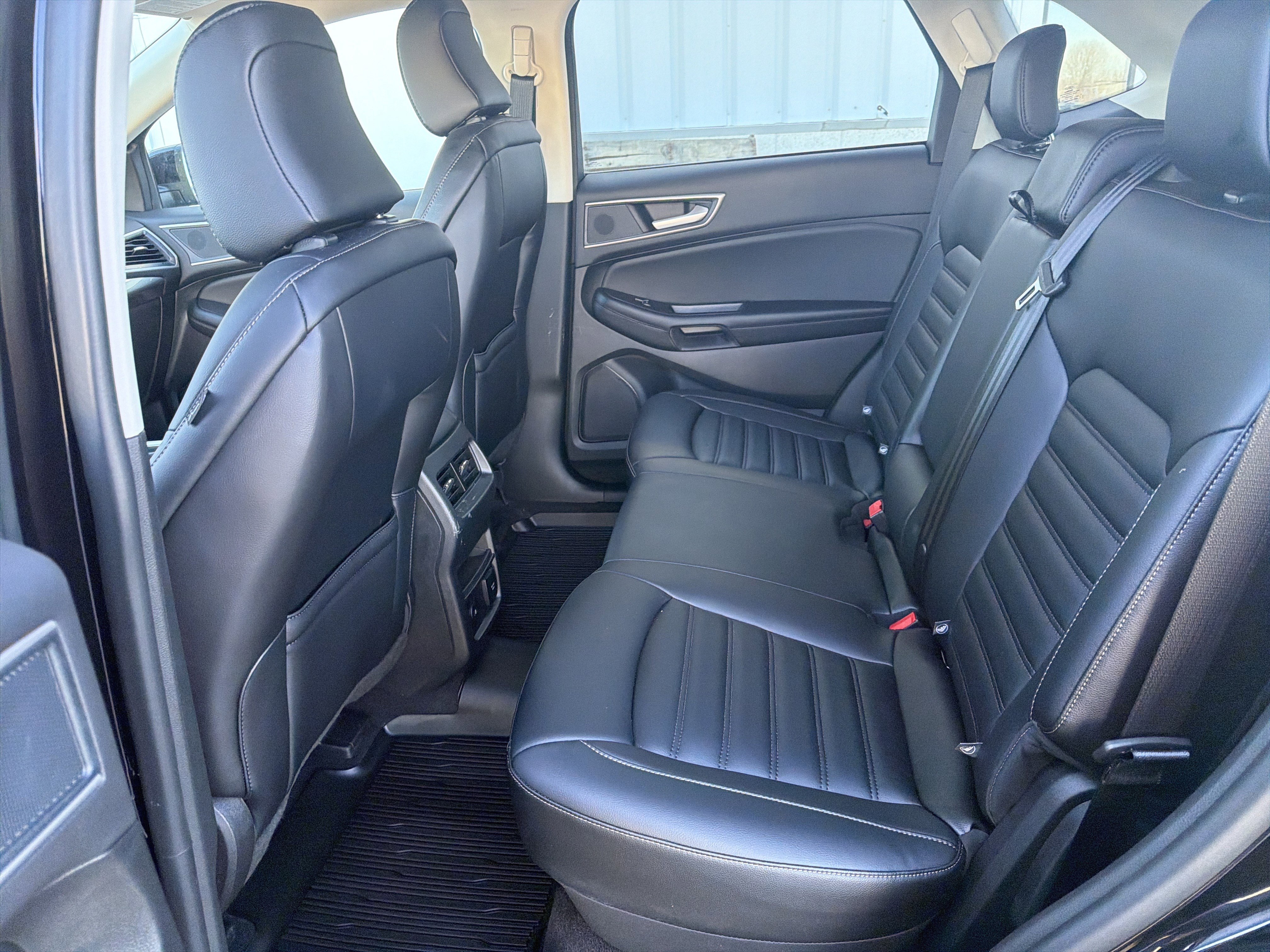 Used 2024 Ford Edge SEL w/ Convenience Package AWD/4WD image 24