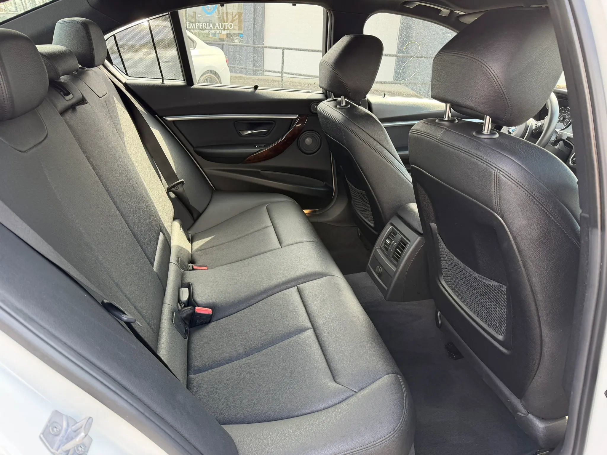 Used 2018 BMW 340i xDrive 340i xDrive Sedan 4D w/ Premium Package image 19