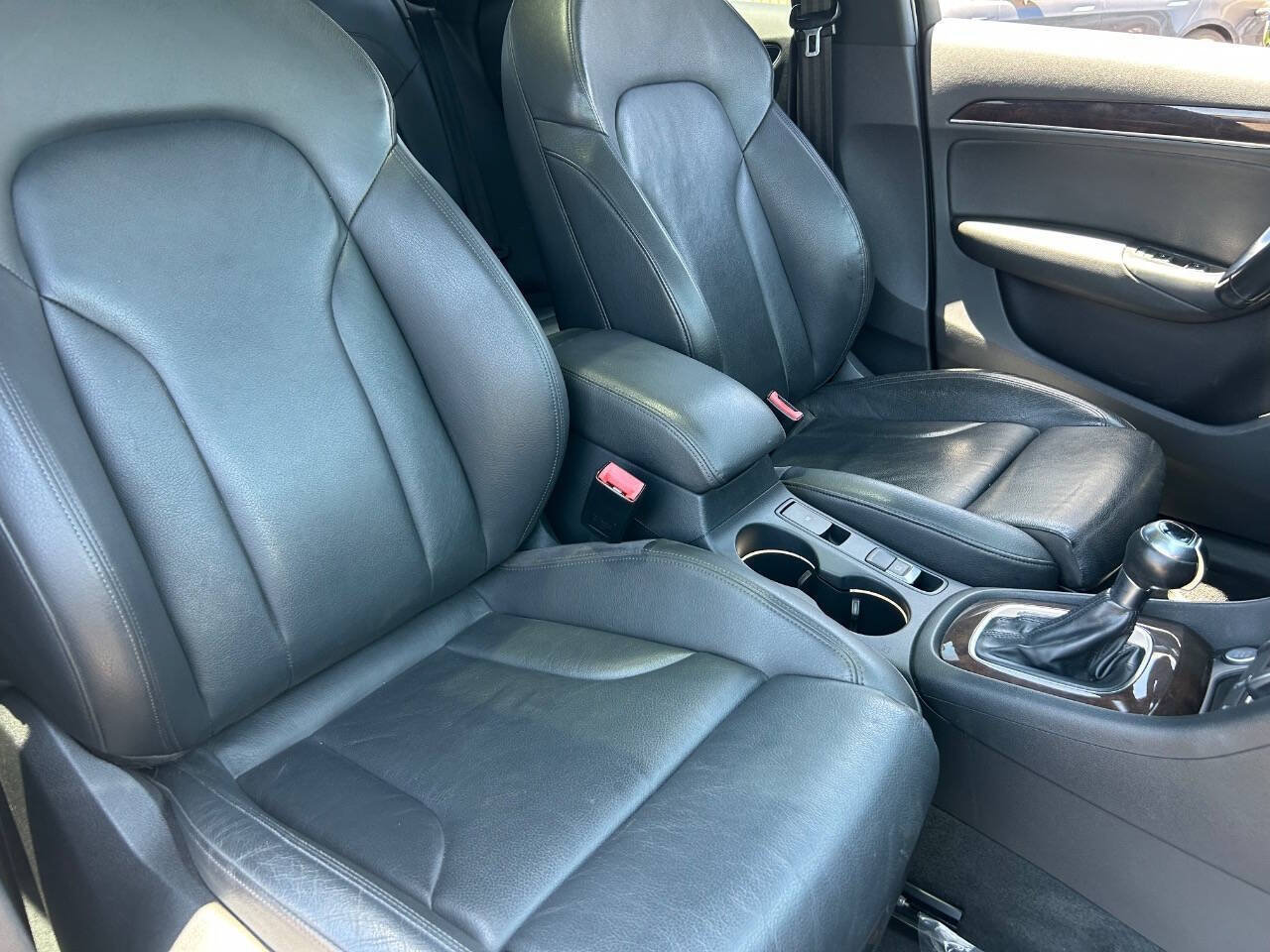 Used 2016 Audi Q3 2.0T Prestige w/ Prestige Package FWD image 9