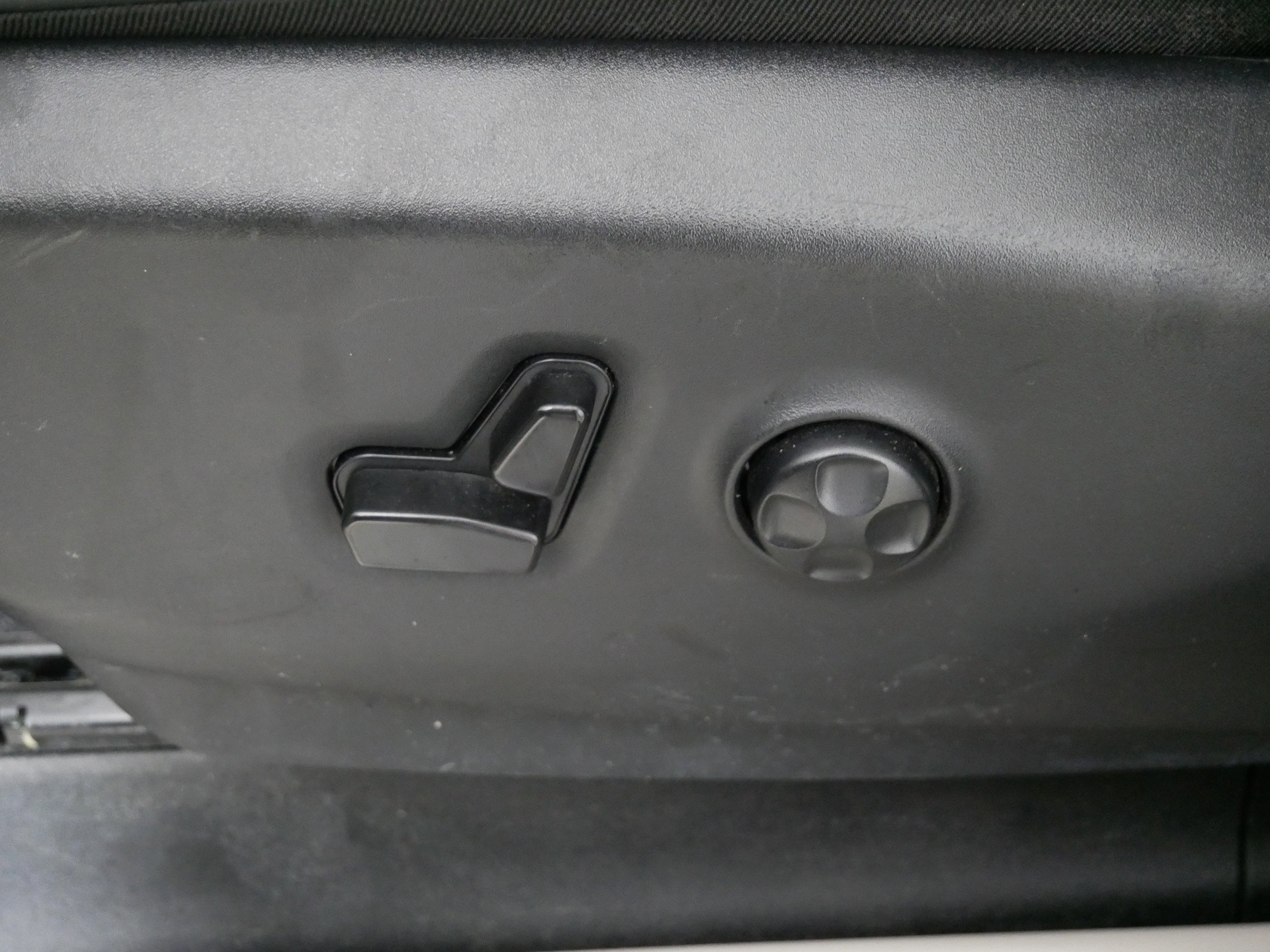 Used 2023 Chrysler Pacifica Touring-L image 20