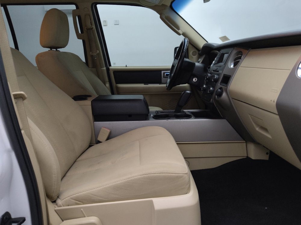 Used 2015 Ford Expedition EL XLT image 21