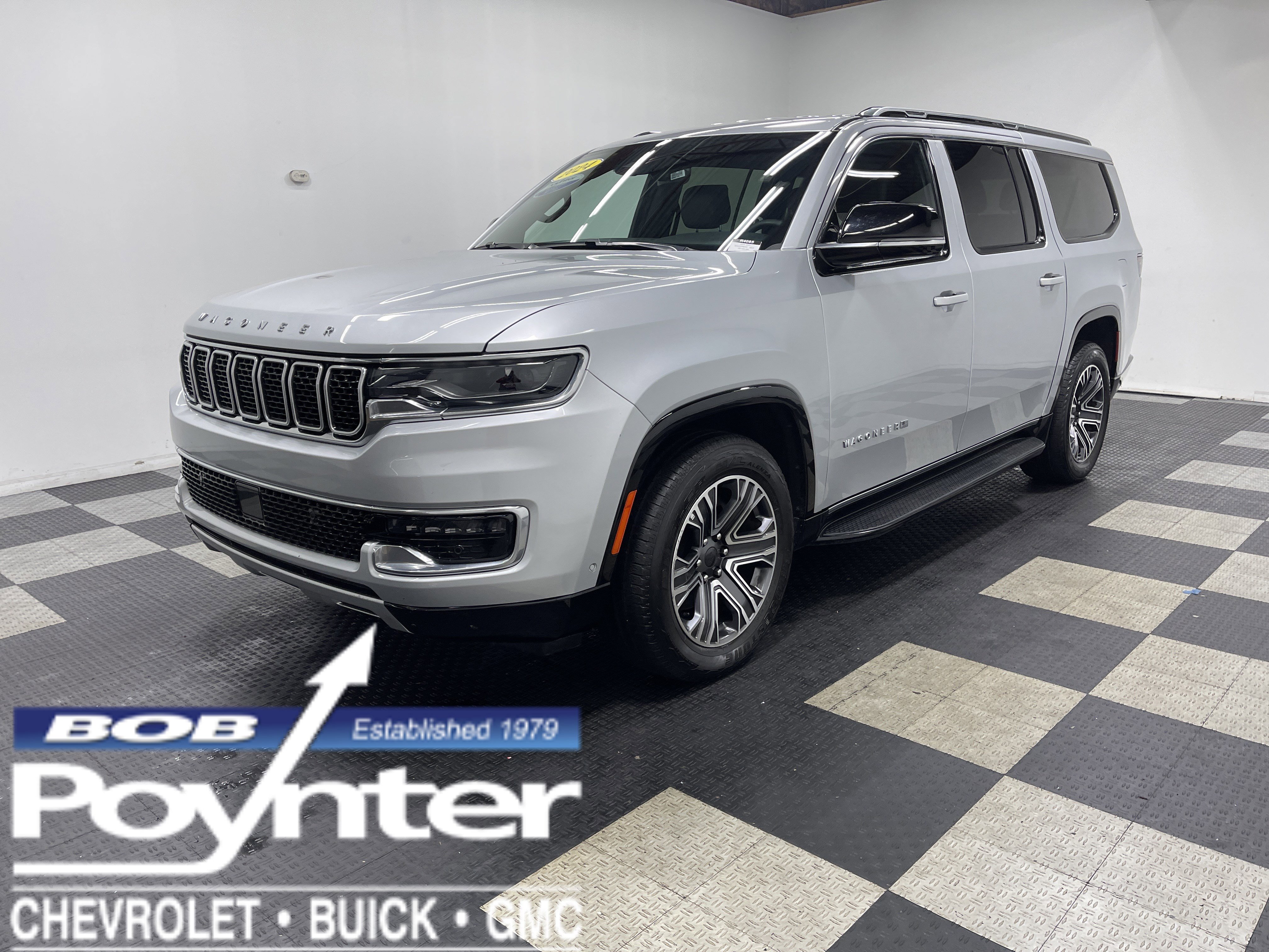 Used 2024 Jeep Wagoneer L Series II w/ Flexible Seating Group