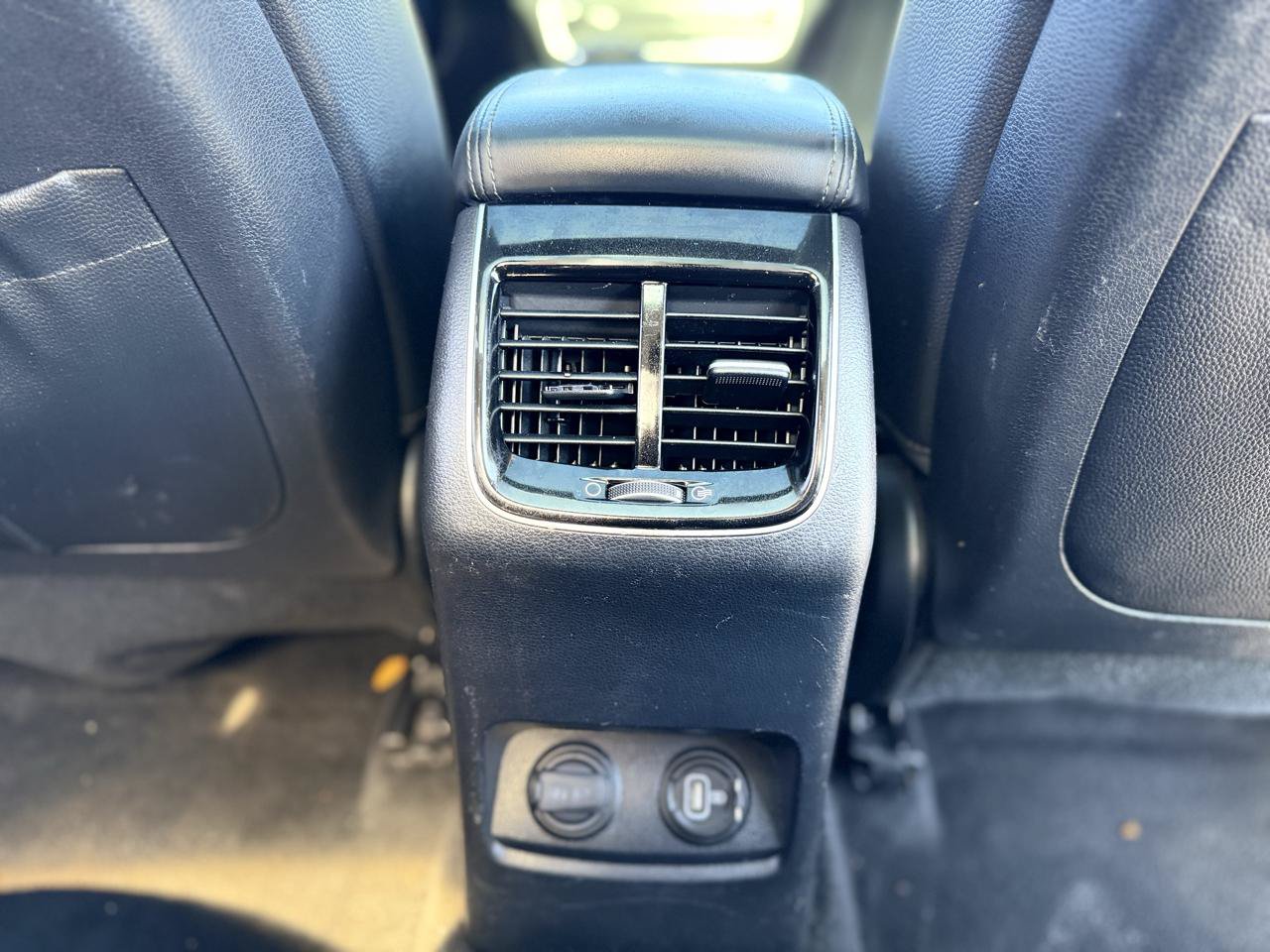 Used 2017 Kia Cadenza Technology FWD image 36