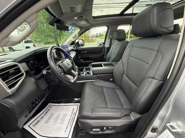 Used 2024 Toyota Tundra Limited AWD/4WD image 35