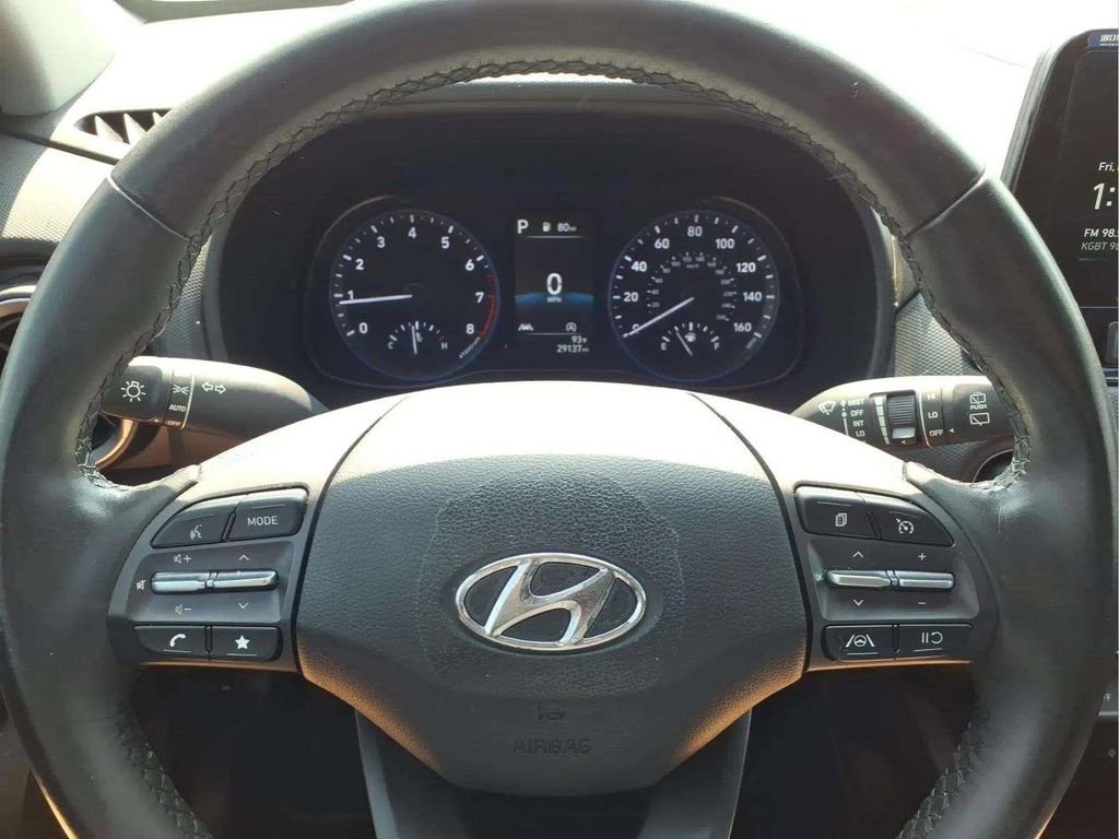 Used 2023 Hyundai Kona SEL w/ Convenience Package image 13