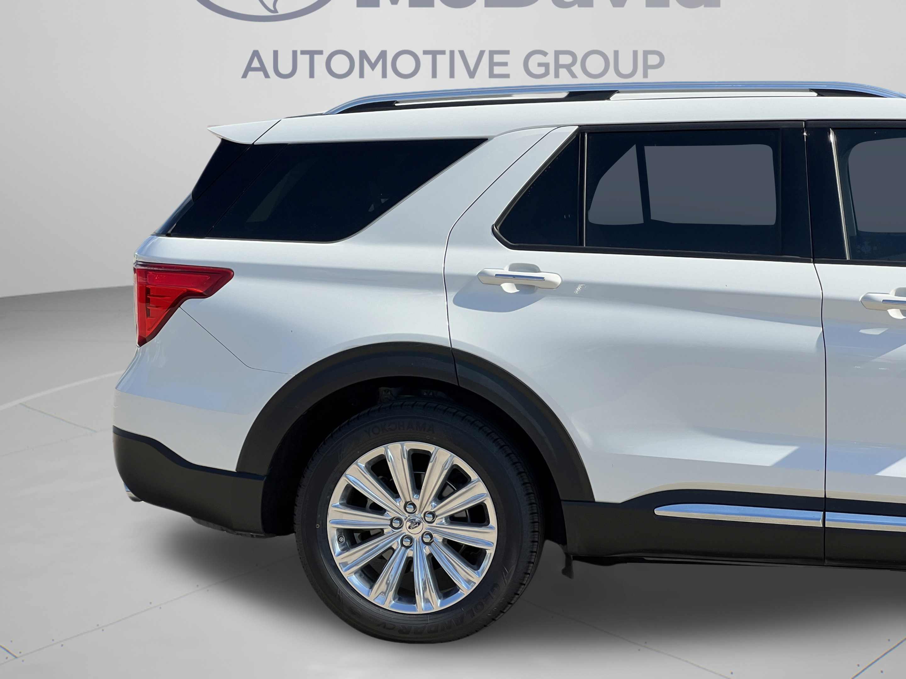 Used 2020 Ford Explorer Limited w/ Class III Trailer Tow Package RWD image 35