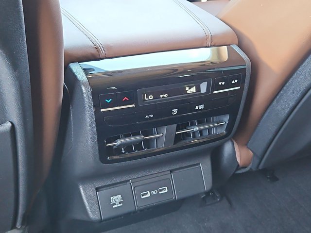 Used 2024 Acura MDX SH-AWD w/ Technology Package image 18