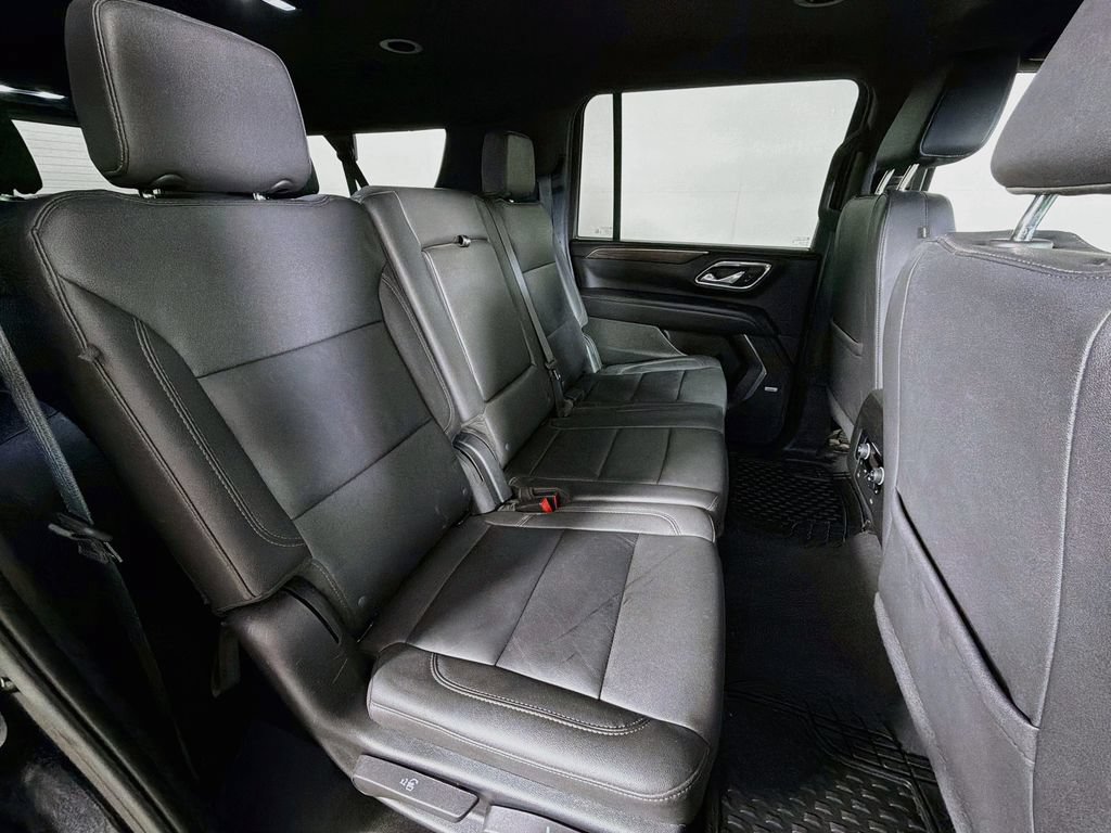 Used 2023 Chevrolet Suburban Z71 w/ Luxury Package AWD/4WD image 25