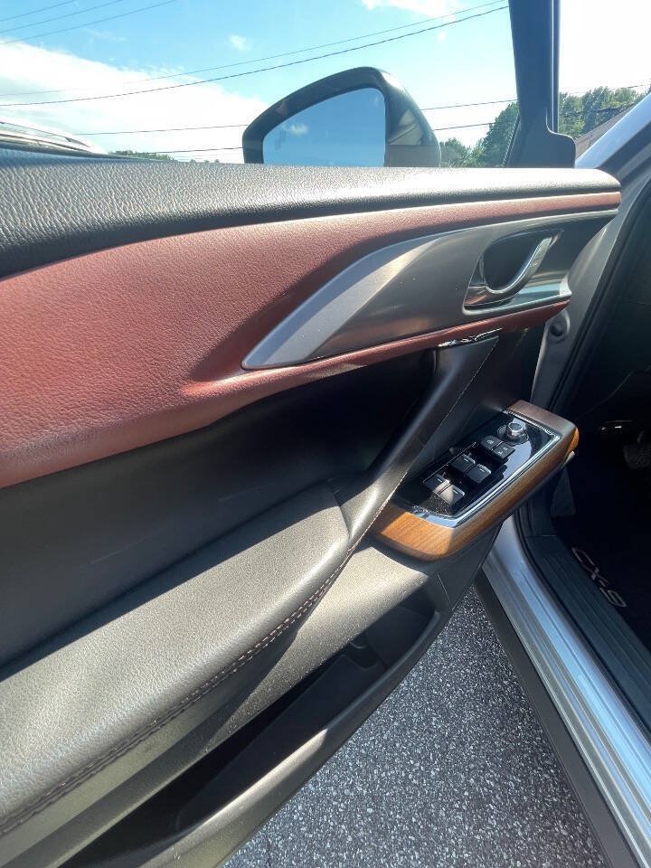 Used 2017 MAZDA CX-9 Signature AWD/4WD image 10