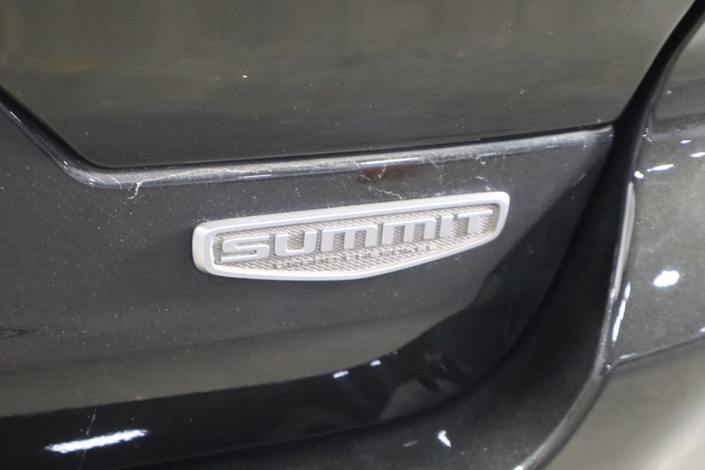 Used 2023 Jeep Grand Cherokee Summit AWD/4WD image 55