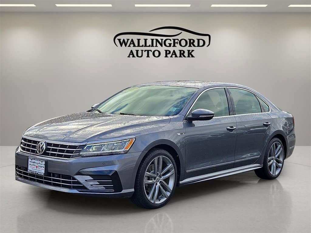 Used 2019 Volkswagen Passat 2.0T SE R-Line image 1