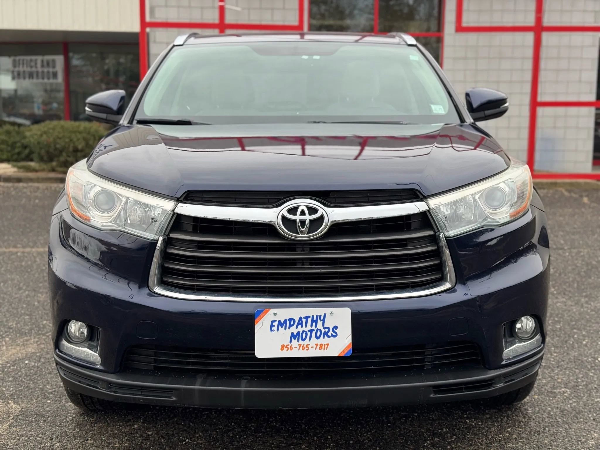 Used 2014 Toyota Highlander Limited w/ Preferred Accessory Package image 8