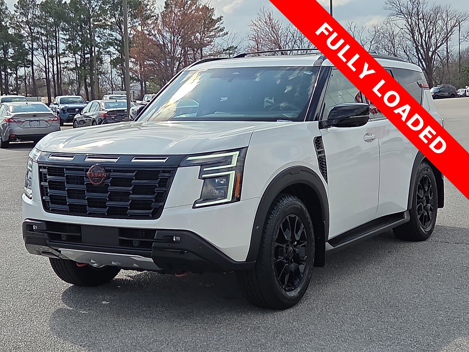 Used 2025 Nissan Armada PRO-4X w/ Pro-4X Premium Package image 2