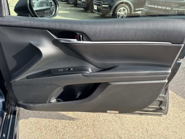 Used 2019 Toyota Camry SE image 12