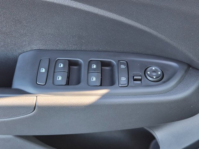 New 2026 Hyundai Venue SE image 15