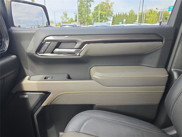 Used 2024 Chevrolet Silverado 1500 ZR2 w/ Technology Package AWD/4WD image 25