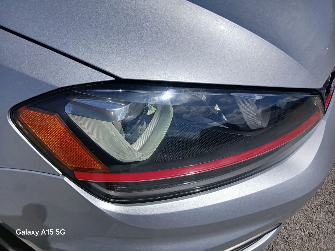 Used 2017 Volkswagen GTI SE FWD image 22