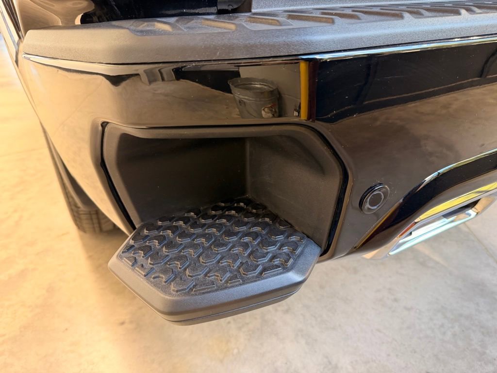 Used 2025 GMC Sierra 1500 Denali Ultimate image 18