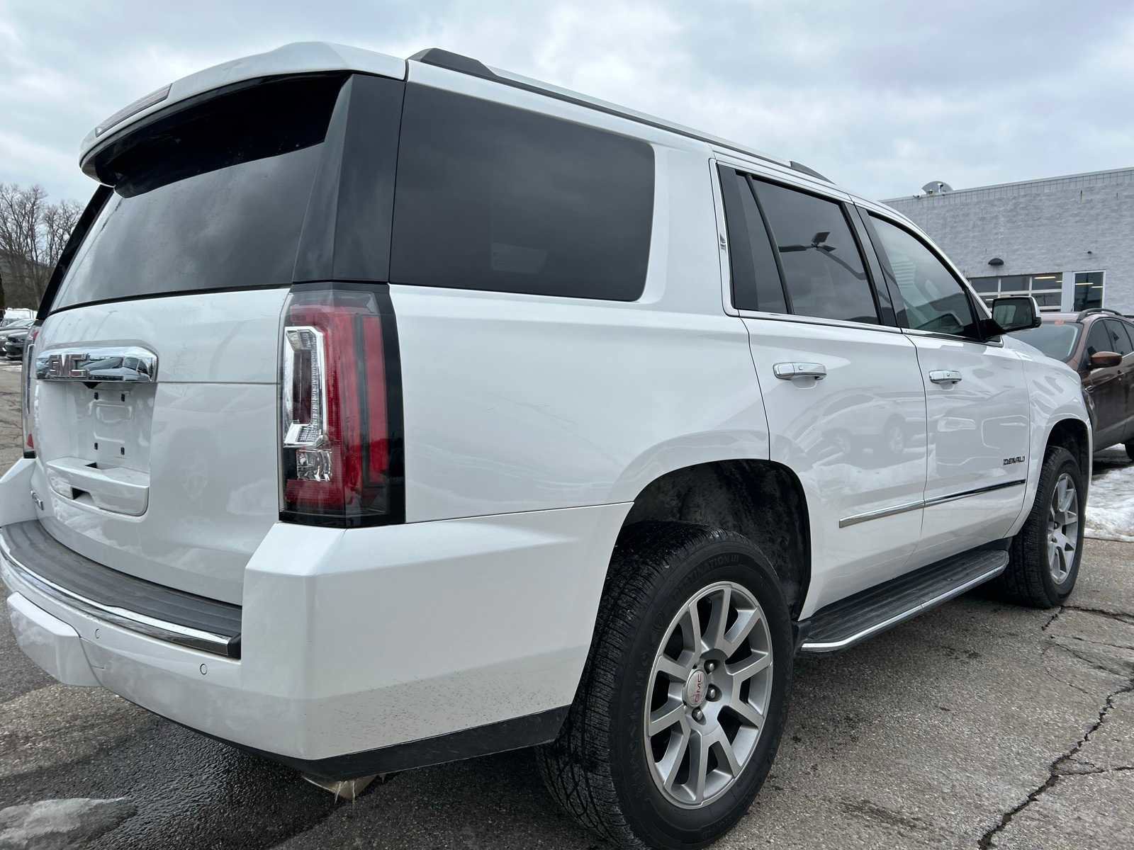 Used 2017 GMC Yukon Denali w/ Open Road Package image 23