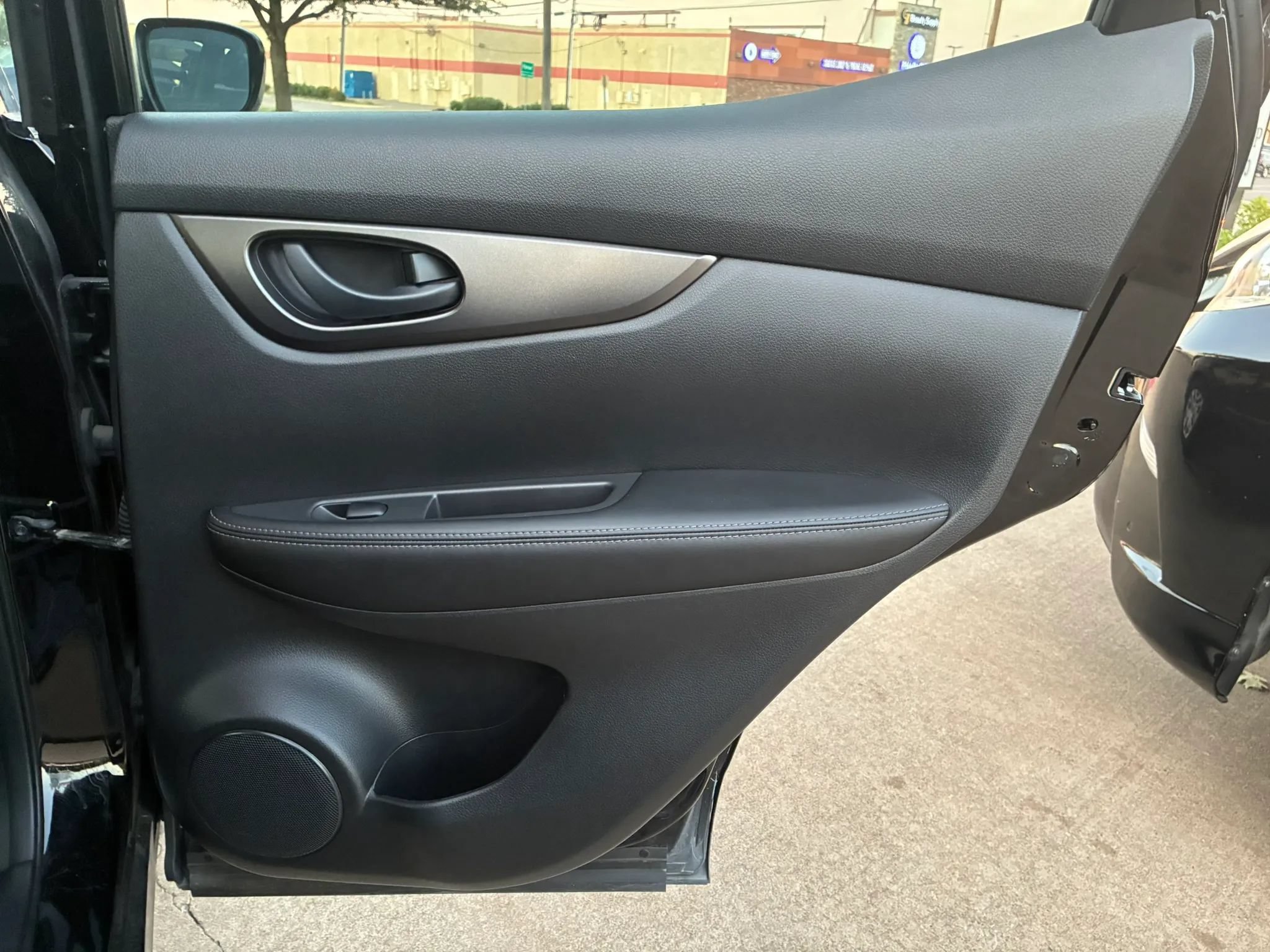 Used 2020 Nissan Rogue Sport S FWD image 17