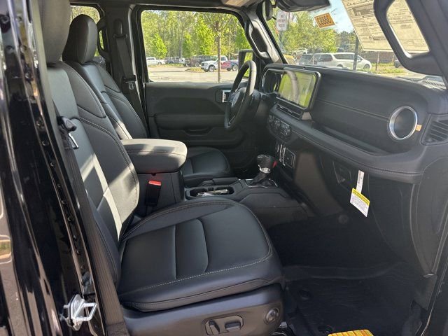New 2025 Jeep Gladiator Sport w/ Premium Package image 15