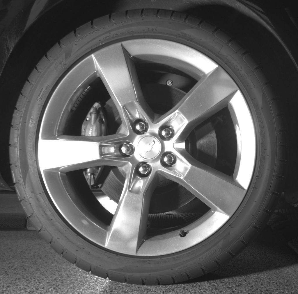 Used 2010 Chevrolet Camaro SS RWD image 16