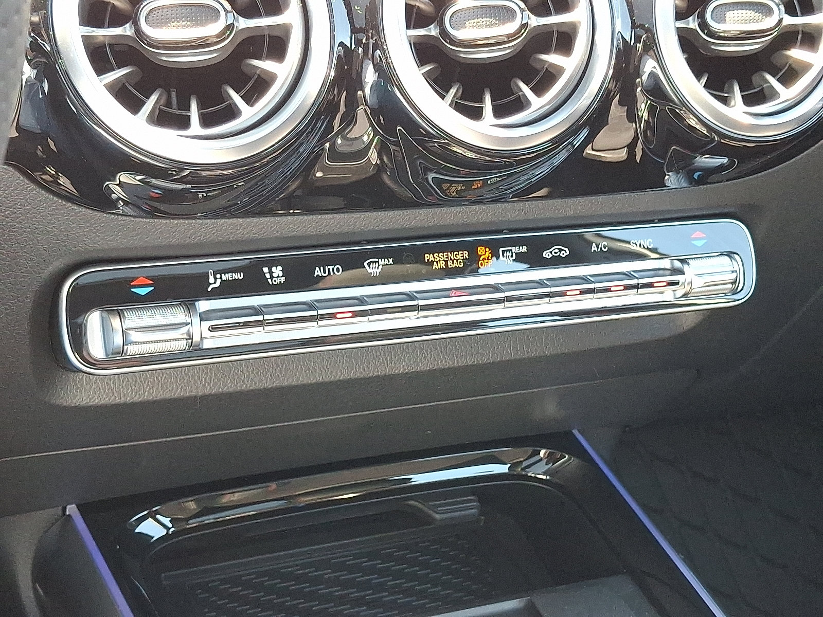New 2026 Mercedes-Benz GLA 35 AMG 4MATIC image 15