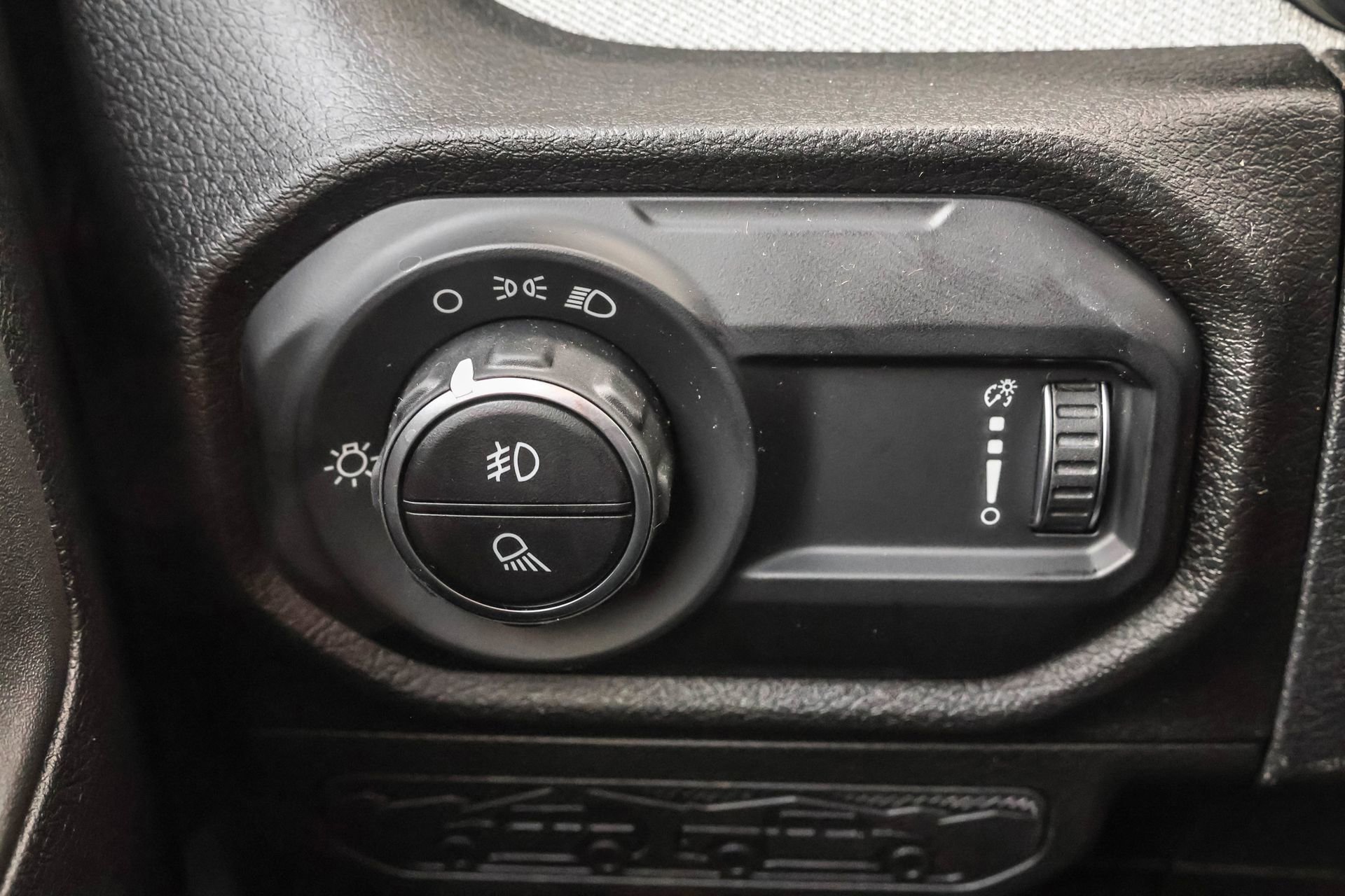 New 2026 Jeep Gladiator Sport image 28