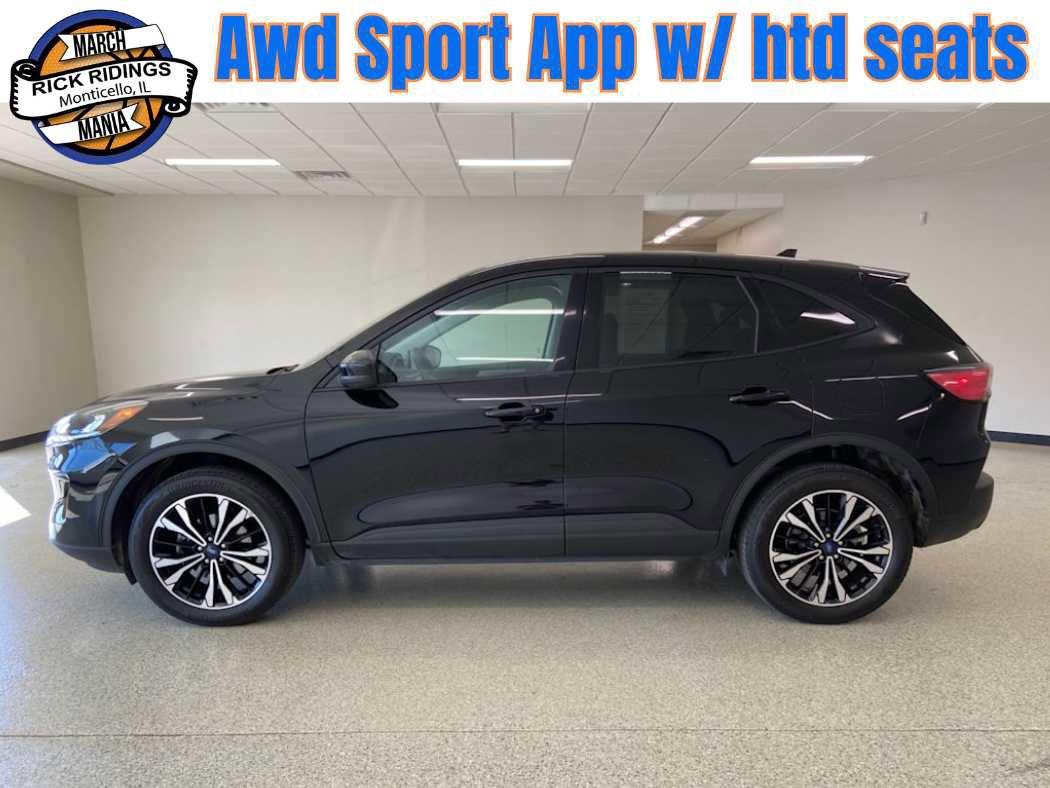 Used 2022 Ford Escape SE w/ SE Sport Appearance Package