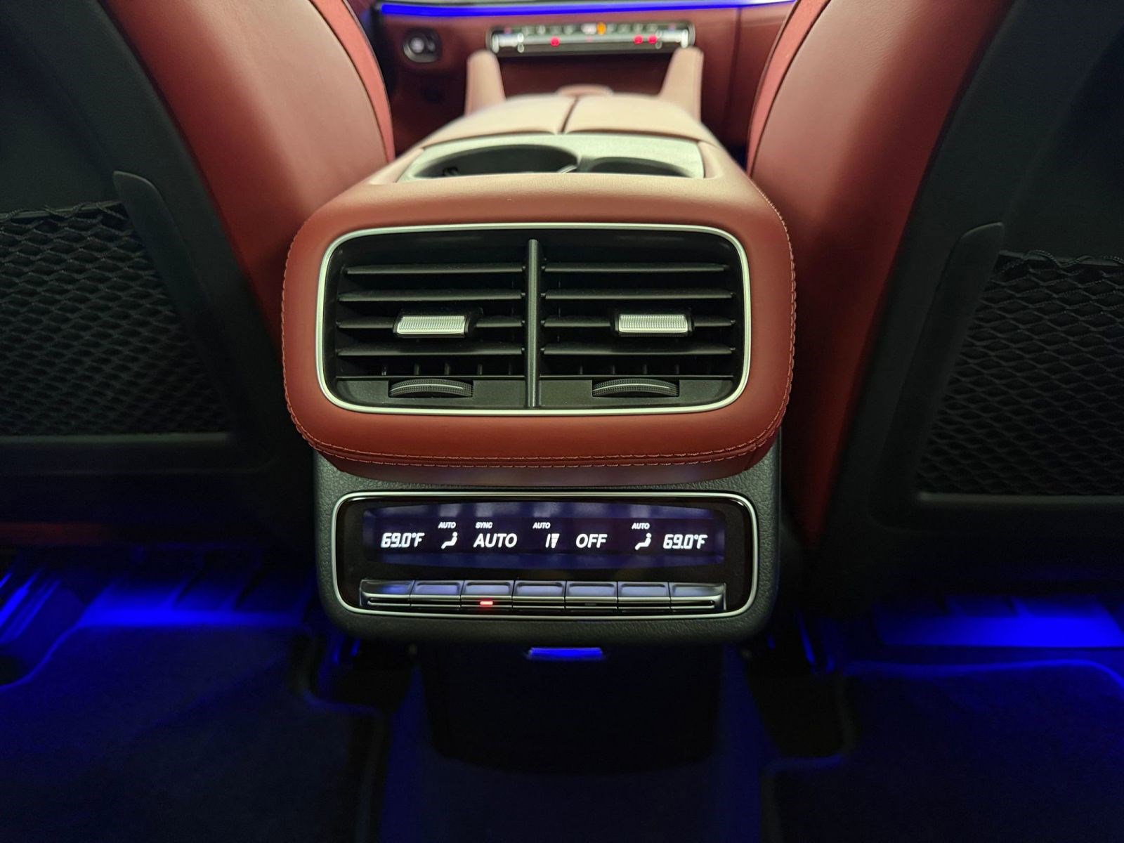 Used 2025 Mercedes-Benz GLS 580 4MATIC image 26