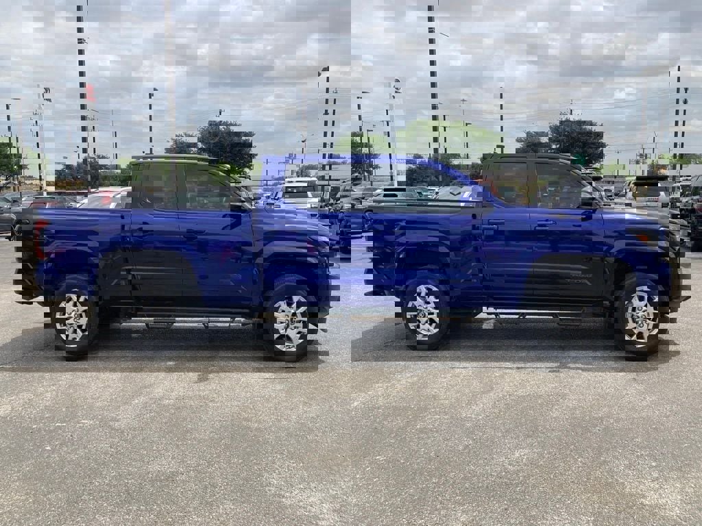 Used 2024 Toyota Tacoma SR5 RWD image 4